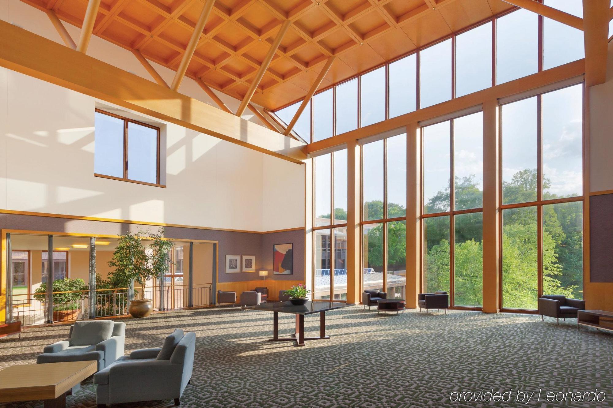 Palisades Premier Conference Center Hotel Exterior photo