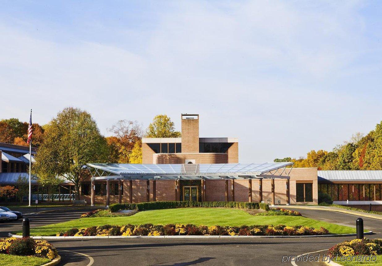 Palisades Premier Conference Center Hotel Exterior photo